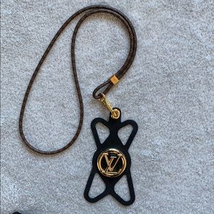 Louis Vuitton silicon phone case expandable